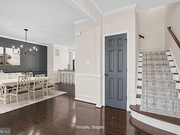 3rd image of 23405 Marview Ct