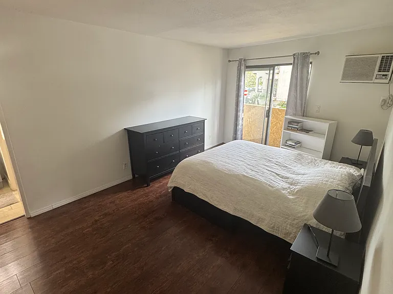 1625 Glendon Ave #3 — Photo 8