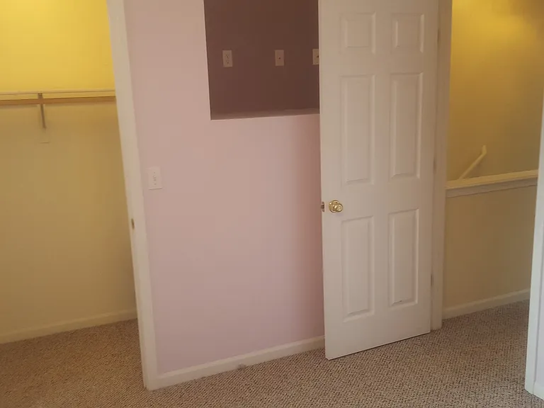 3408-3410 Squirrel Dr — Photo 20