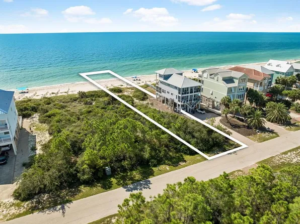 2240 Sailfish Dr, Eastpoint, FL 32328