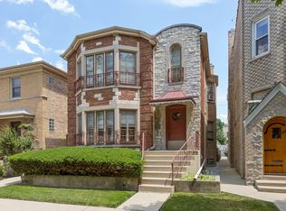 5745 N Richmond St, Chicago, IL 60659
