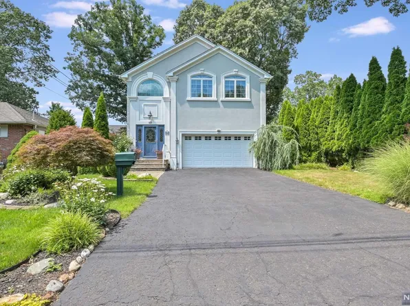 115 Riverdale St, Hillsdale, NJ 07642
