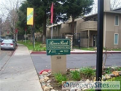 1st image of 504 Northbank Ct APT 17