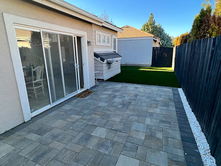 1237 Tule Dr — Photo 13
