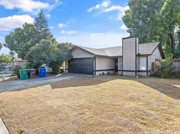 825 W Rita Street, Farmersville, CA 93223