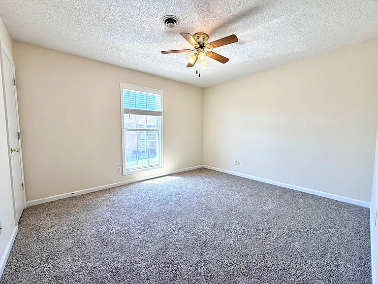 3289 Tower Dr — Photo 13