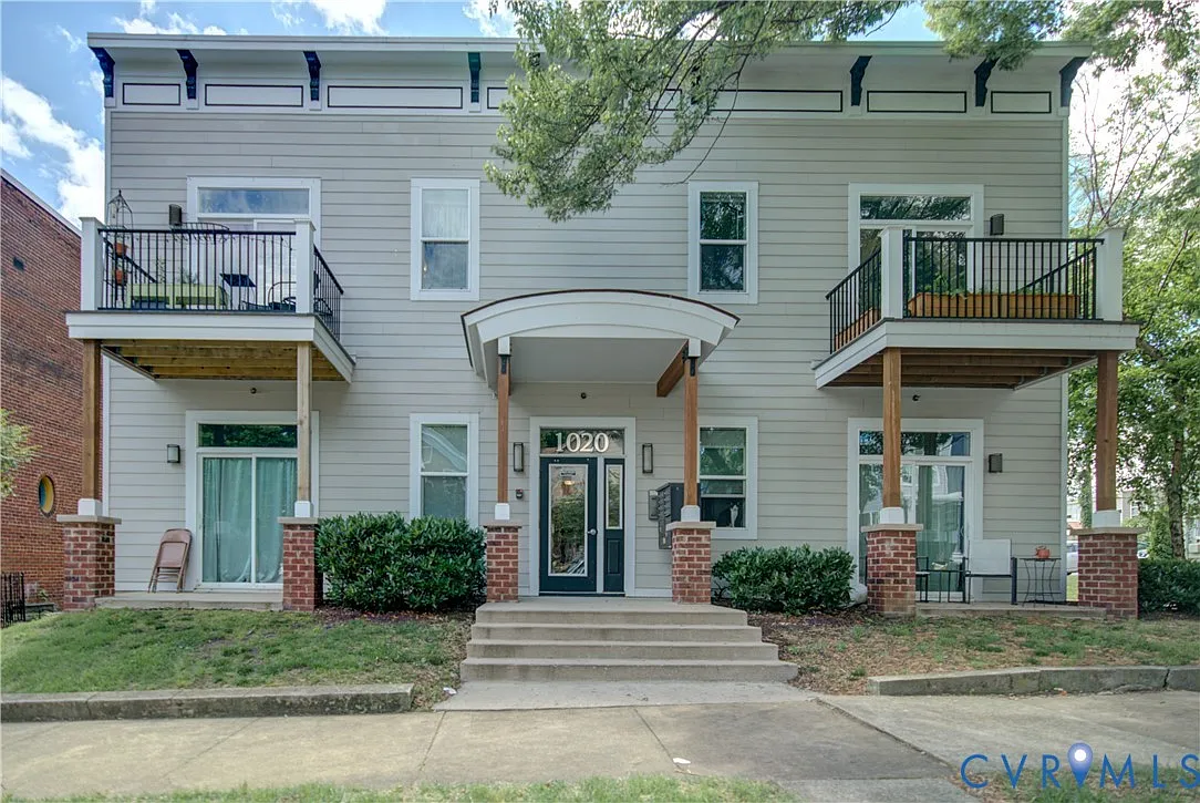 1020 Porter St APT 203 photo 1