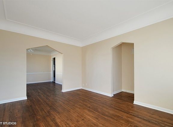 3rd image of 4457 N McVicker Ave