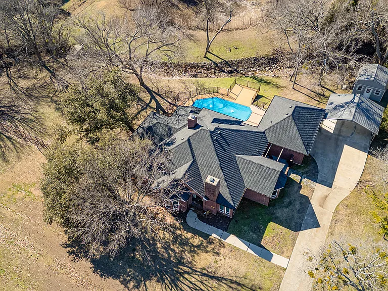 3227 Preston Hills Cir — Photo 36