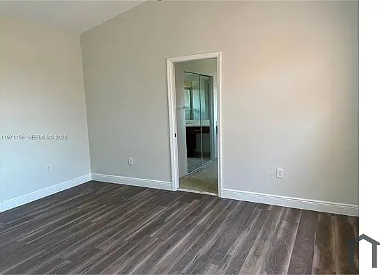 2041 SE 15th St — Photo 8