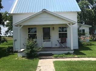 555 N Linebarger St, Fairview, MO 64842