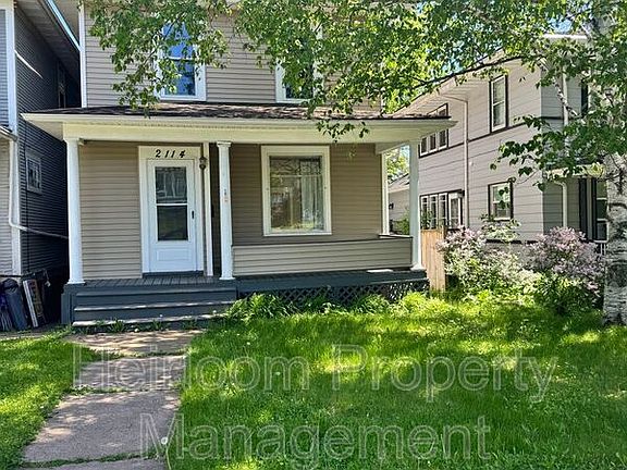 2nd image of 2114 E 4th St