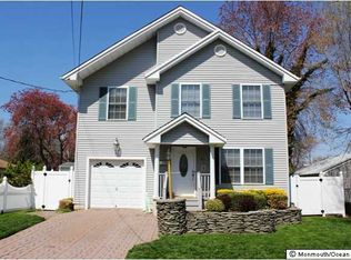 70 5th St, Middletown, NJ