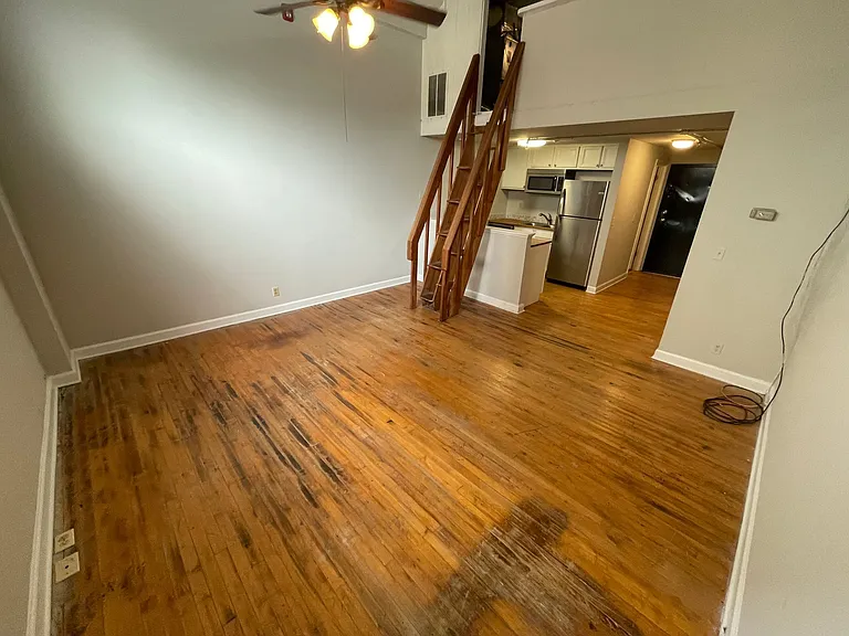 Welcome to 400 East Clayton Street! — Photo 8