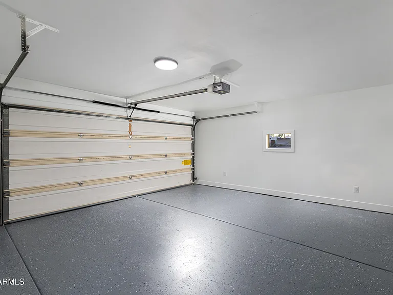 7645 N Via De Manana — Photo 35