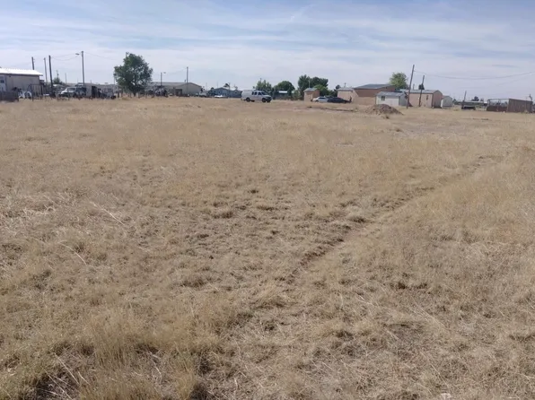8 Mississippi Ct, Moriarty, NM 87035