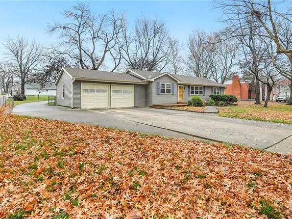 507 NW Watson Rd, Lees Summit, MO 64063