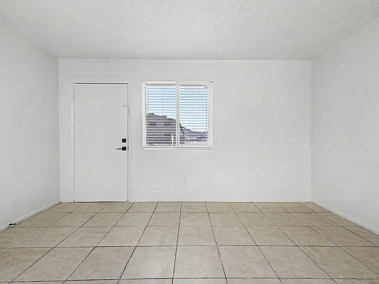 9514 N. 8th St — Photo 50