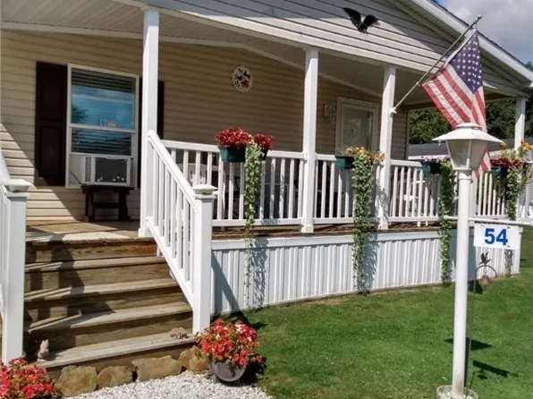 54 Southview Rd, Arcade, NY 14009