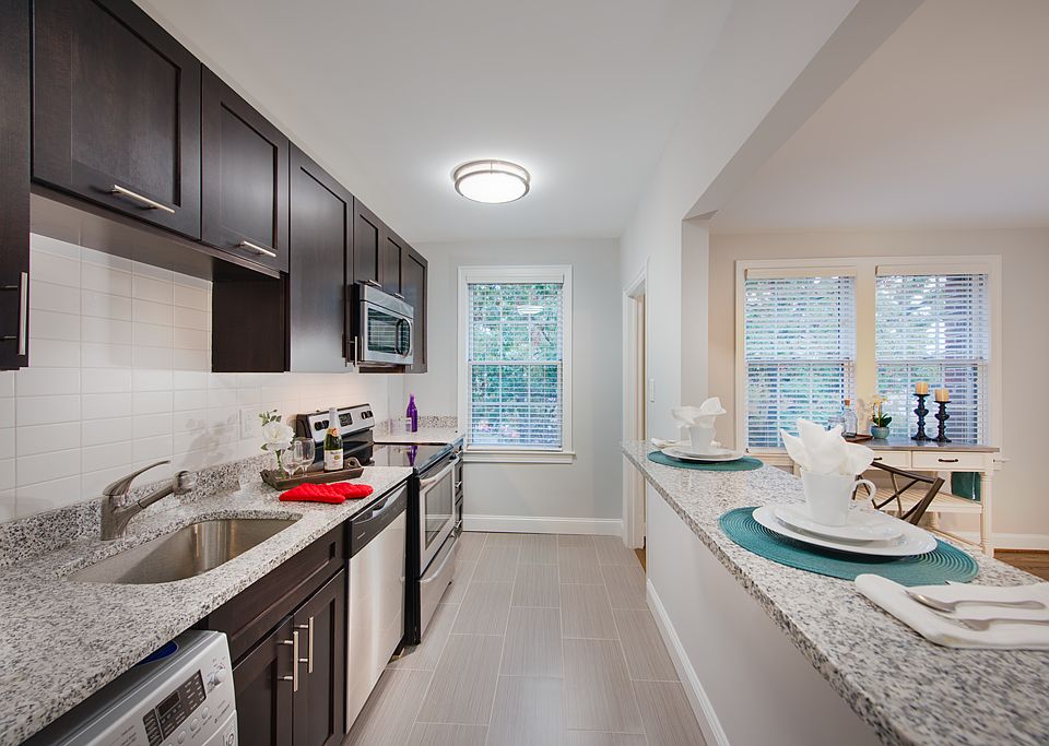 The Metropolitan Apartments Kitchen