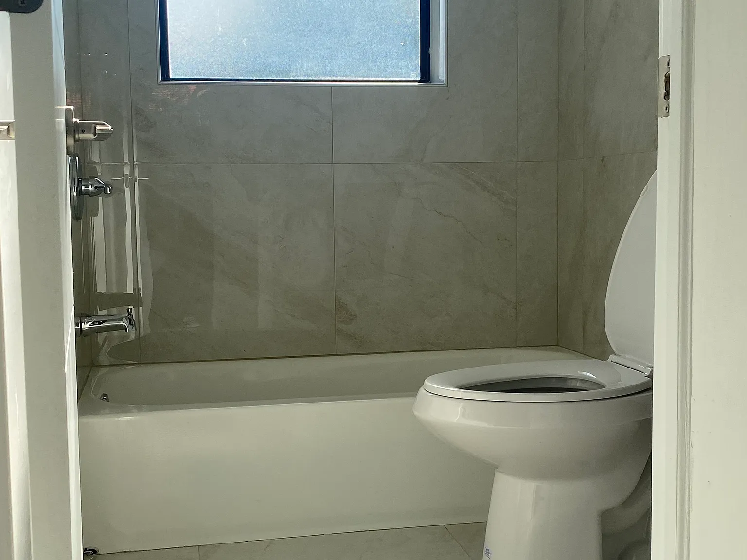 2 bed, 1200 sqft, $2,600 — Photo 4