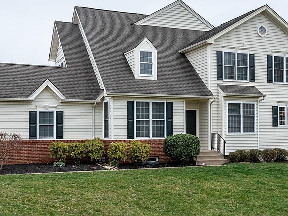 2nd image of 15843 Fourmile Creek Ct