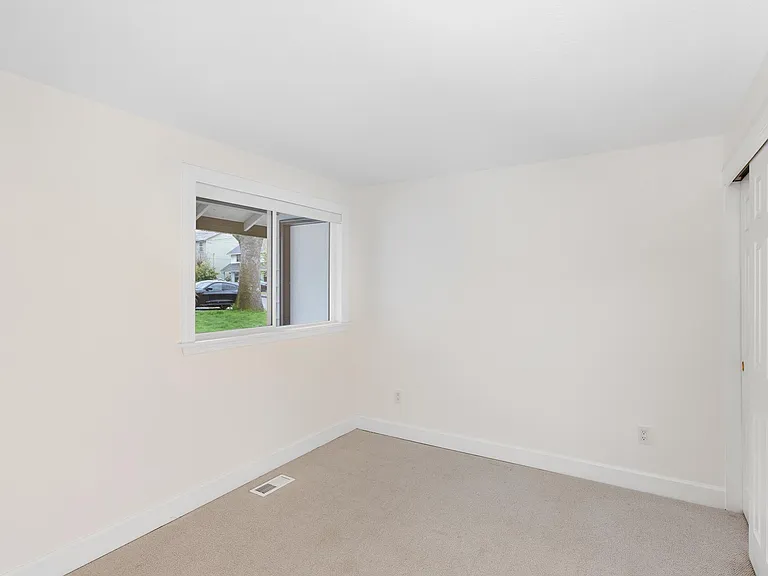 10946 SW 65th Ave — Photo 24