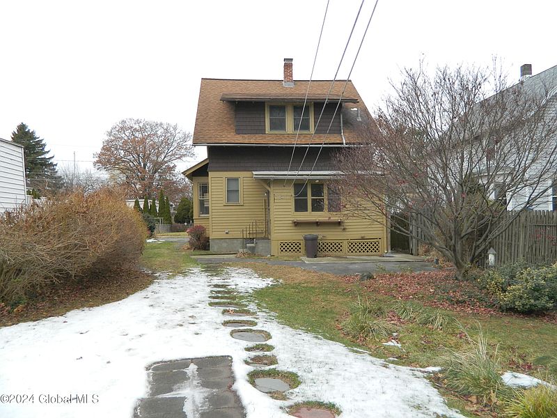 3rd image of 1704 2nd Street