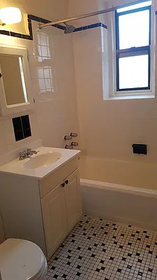 Rented by Smart NY Realty LLC | media 2