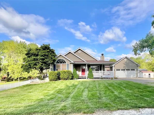 395 Westview Dr, Edwardsville, IL 62025