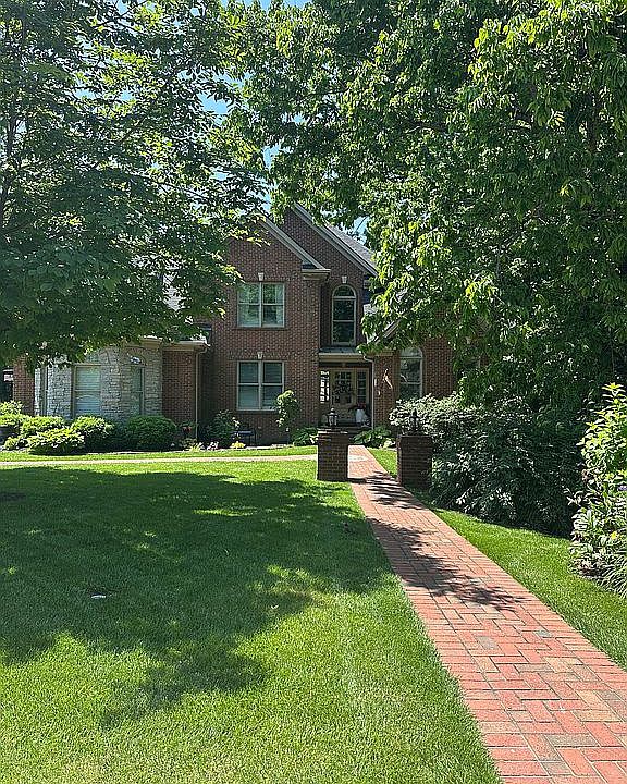 1st image of 316 Hawthorne Dr