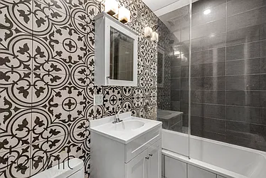 Rented by Rennit Inc.