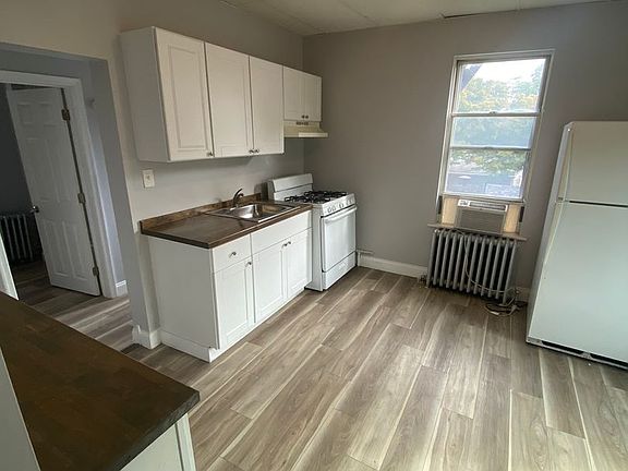 2nd image of 600 Folsom Ave Side 2