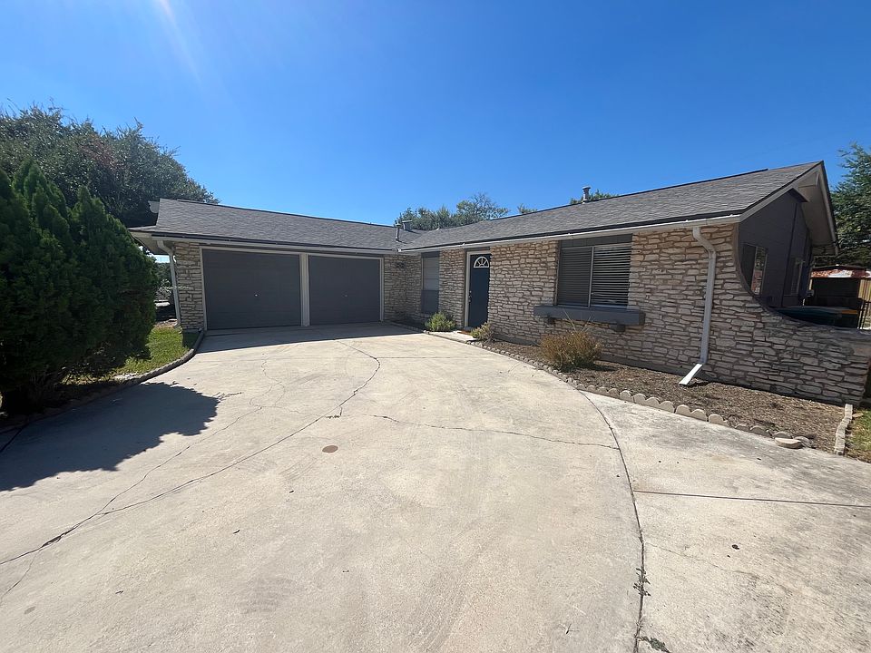 1st image of 209 La Jolla Dr