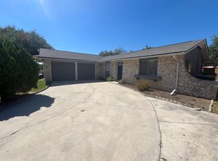 209 La Jolla Dr, Live Oak, TX 78233