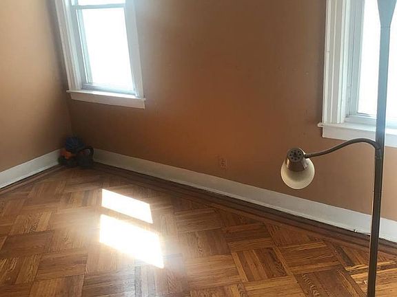 4th image of 6850 Nansen St