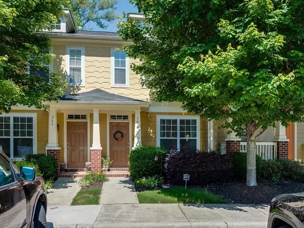 301 Hurston Cir, Charlotte, NC 28208