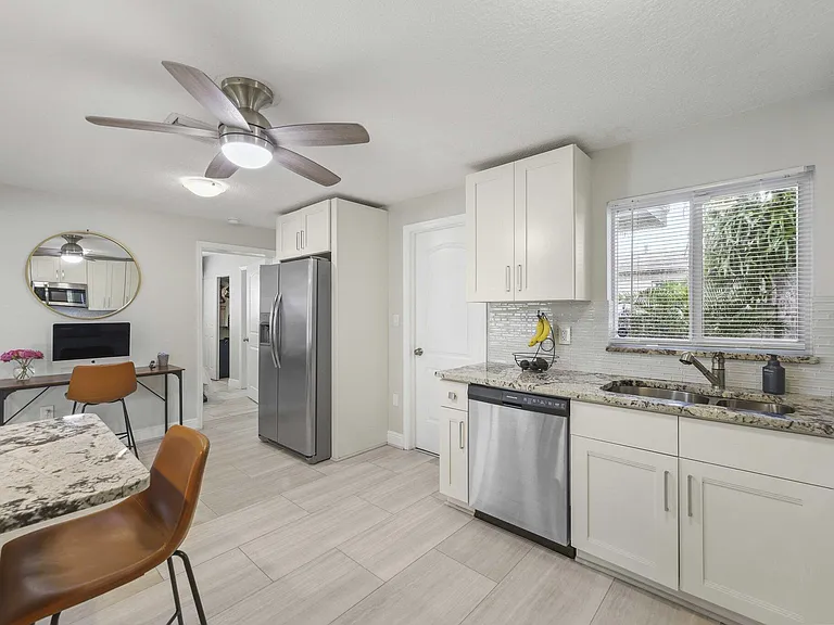 1710 SW 4th Ave — Photo 17