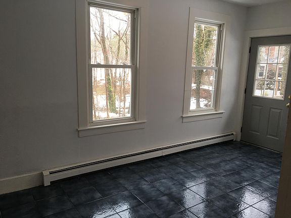 kitchen/ dinning area