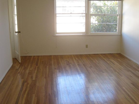 3rd image of 2530 Kansas Ave APT G