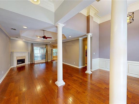 3rd image of 6627 Lubarrett Way