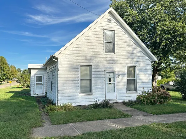 290 Sycamore St, Lynchburg, OH 45142