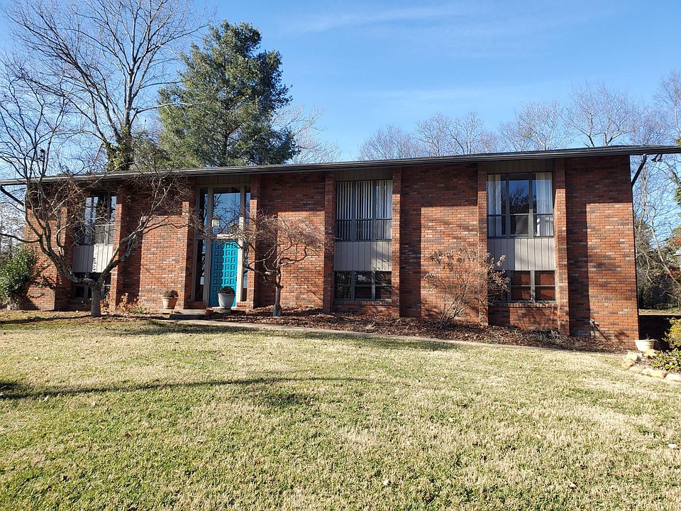 1st image of 8721 Wimbledon Dr