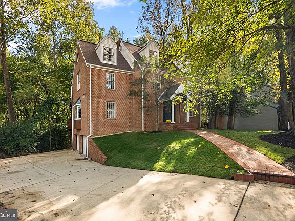 2nd image of 12333 Loft Ln