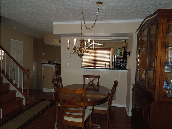 Dining/Kitchen