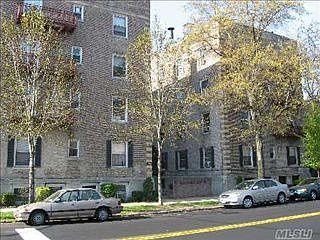 5th image of 149-03 Sanford Ave APT 3A