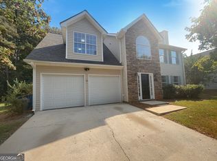 6590 Manor Creek Dr, Douglasville, GA 30135