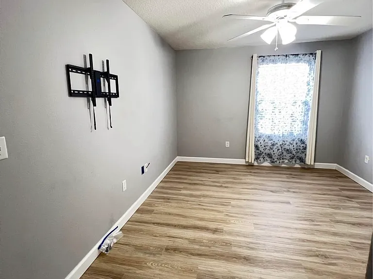 13004 Boggy Pointe Dr — Photo 18
