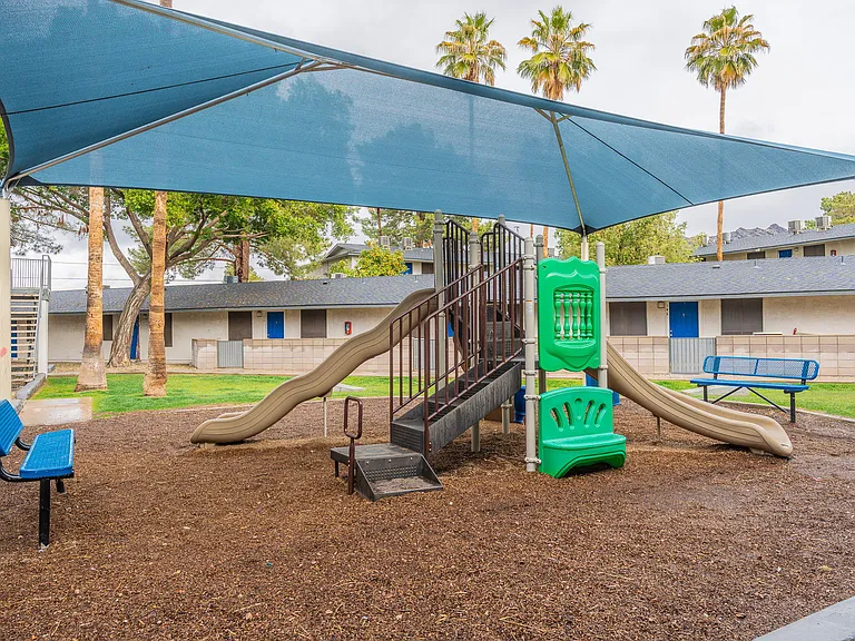 1301 E Mountain View Rd — Photo 11