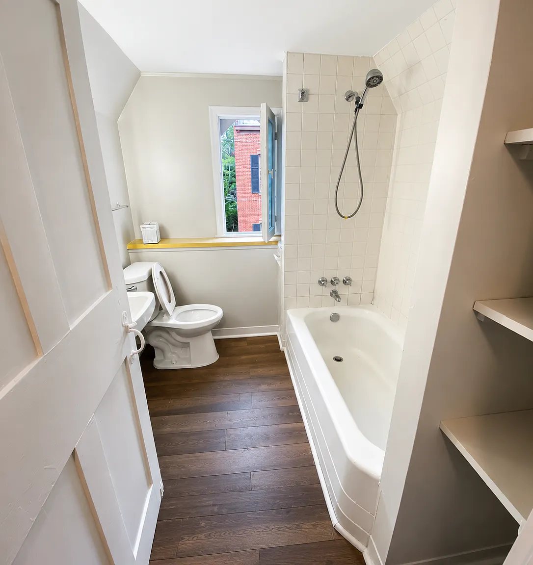 1 bed, $1,200 — Photo 4